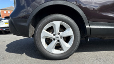 Nissan Qashqai 1.3 DiG-T Acenta Premium 5dr Petrol Hatchback